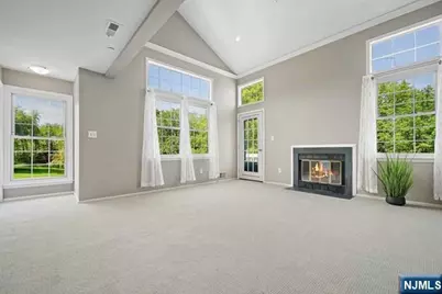 11 Cliff Drive 11 #11, Englewood, NJ 07631 - Photo 5