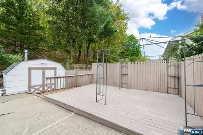 24 Molinari Drive, Wanaque, NJ 07465 - Photo 23