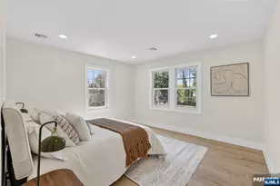 909 Ridgewood Rd, Millburn, NJ 07041 - Photo 15