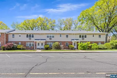 4D Lakeview 4D #4D, Leonia, NJ 07605 - Photo 1