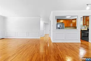 4D Lakeview 4D, Leonia, NJ 07605 - Photo 5