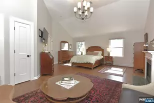 540 Burlington St, Paramus, NJ 07652 - Photo 19