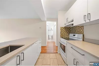 333 Grand Avenue 2S #2S, Palisades Park, NJ 07650 - Photo 3