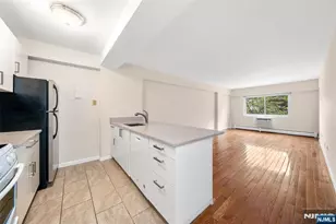 333 Grand Ave 2S, Palisades Park, NJ 07650 - Photo 1