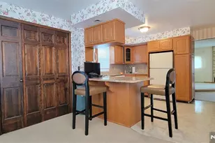 749 Ten Eyck Ave, Lyndhurst Township, NJ 07071 - Photo 7