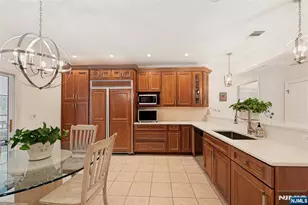 16 Lenape Trail, Montclair, NJ 07009 - Photo 7