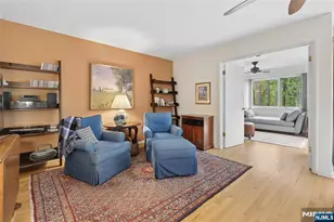 240 Mountainview Dr, Mahwah, NJ 07430 - Photo 29
