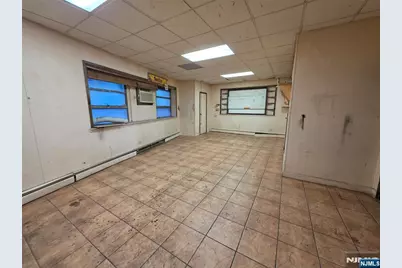 239 Commercial Avenue 239 &amp; 235 #239 &amp; 235, Palisades Park, NJ 07650 - Photo 17