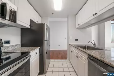 100 Old Palisade Road 4113 (Ph13) #4113 (PH13), Fort Lee, NJ 07024 - Photo 13