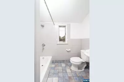 441 Blanchard Terrace, Hackensack, NJ 07601 - Photo 9