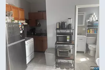 449 Palisade Avenue 4 #4, Garfield, NJ 07026 - Photo 3