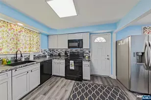 811 Lincoln Ave, Burlington, NJ 08016 - Photo 19