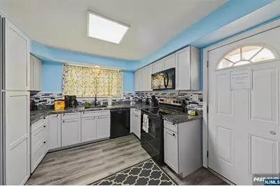 811 Lincoln Avenue, Burlington, NJ 08016 - Photo 21