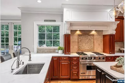 42 Lakewood Avenue, Ho Ho Kus, NJ 07423 - Photo 11