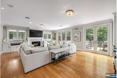 42 Lakewood Avenue, Ho Ho Kus, NJ 07423 - Photo 5