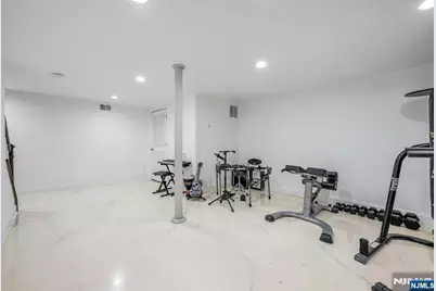 42 Lakewood Avenue, Ho Ho Kus, NJ 07423 - Photo 31