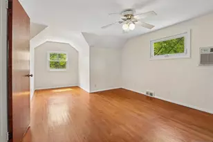 920 E Lawn Dr, Teaneck Township, NJ 07666 - Photo 13