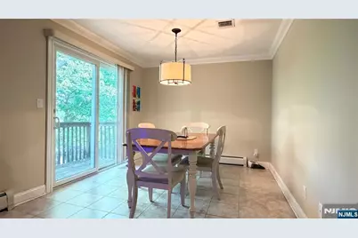 29 Skymark Court, Upper Saddle River, NJ 07458 - Photo 5