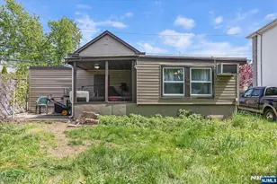 43 Maitland Pl, Garfield, NJ 07026 - Photo 17