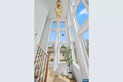 52 Congressional Parkway, Livingston, NJ 07039 - Photo 3