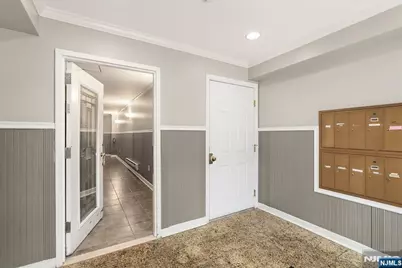 515 Gregory 8 #8, Weehawken, NJ 07086 - Photo 17