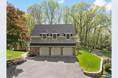 327 Woodside Avenue, Franklin Lakes, NJ 07417 - Photo 39