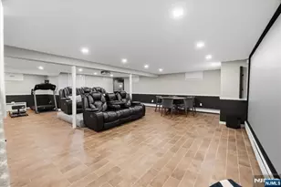 327 Woodside Ave, Franklin Lakes, NJ 07417 - Photo 33