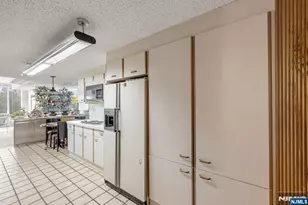 1360 Hamburg Turnpike 409, Wayne, NJ 07470 - Photo 11