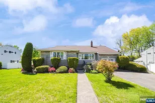 560 Boulevard, New Milford, NJ 07646 - Photo 17