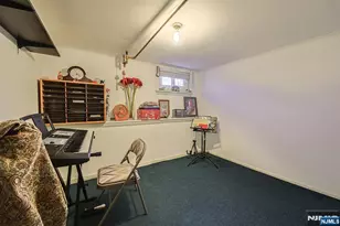 560 Boulevard, New Milford, NJ 07646 - Photo 15