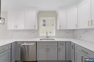 271-273 Schley St, Newark, NJ 07112 - Photo 9