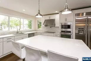 2 Monument Pl, Cresskill, NJ 07626 - Photo 9