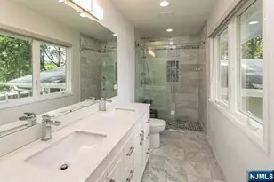 2 Monument Pl, Cresskill, NJ 07626 - Photo 15