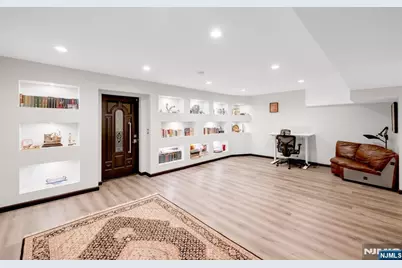 247 Glenwood Avenue, Leonia, NJ 07605 - Photo 35