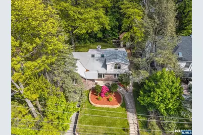 247 Glenwood Avenue, Leonia, NJ 07605 - Photo 41