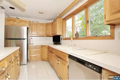 51 Palisade Avenue, Emerson, NJ 07630 - Photo 15