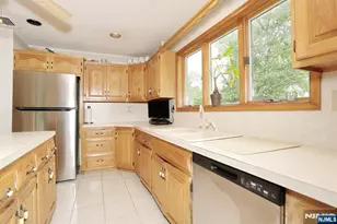 51 Palisade Ave, Emerson, NJ 07630 - Photo 15