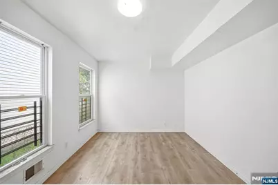 24 Johnson Avenue, Newark, NJ 07108 - Photo 15