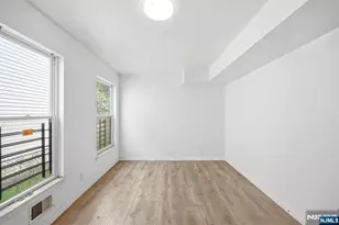 24 Johnson Ave, Newark, NJ 07108 - Photo 15