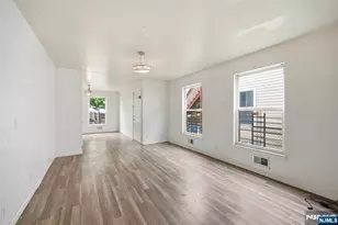 24 Johnson Ave, Newark, NJ 07108 - Photo 5