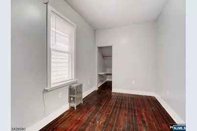 564 Sanford Avenue, Newark, NJ 07106 - Photo 15