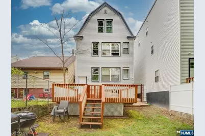564 Sanford Avenue, Newark, NJ 07106 - Photo 3