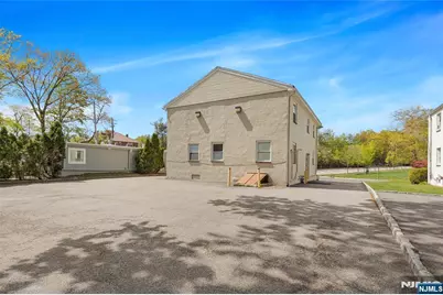 582 Franklin Avenue, Nutley, NJ 07110 - Photo 5