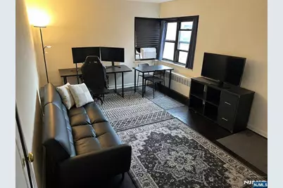 2339 Hudson Terrace E9 #E9, Fort Lee, NJ 07024 - Photo 5