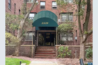 2339 Hudson Terrace E9 #E9, Fort Lee, NJ 07024 - Photo 1