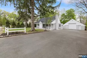 37 Roth Ave, Oakland, NJ 07417 - Photo 3