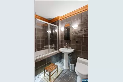 4 Horizon Road G-10 #G-10, Fort Lee, NJ 07024 - Photo 9