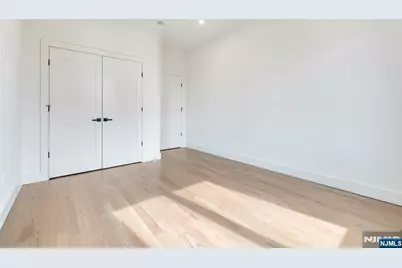 240 Columbia Avenue 5 #5, Fort Lee, NJ 07024 - Photo 19