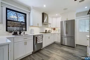 1013 Boulevard, New Milford, NJ 07646 - Photo 7