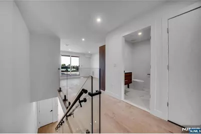 1524 11th Street, Fort Lee, NJ 07024 - Photo 29